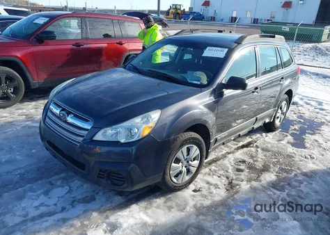 2013 Subaru Outback 2.5I z USA, uszkodzony, nr VIN 4S4BRCAC8D3232497